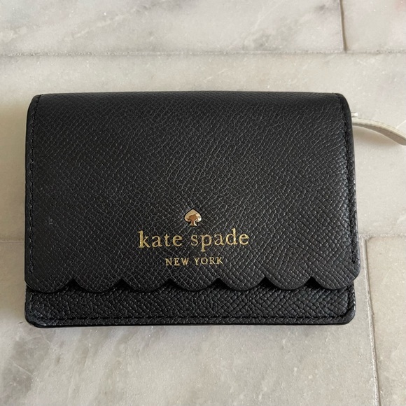 Small Kate Spade Wallet Black Saffiano Leather Gold Tone Kate Emblem & Hardware - Picture 1 of 5